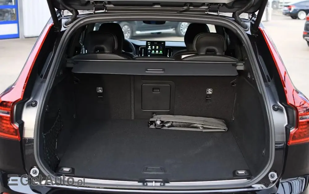 VOLVO XC 60 B5 B AWD Plus Black Edition