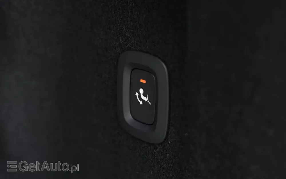 VOLVO XC 60 B5 B AWD Plus Black Edition