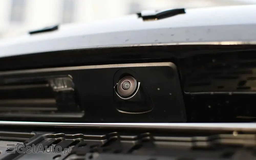 VOLVO XC 60 B5 B AWD Plus Black Edition