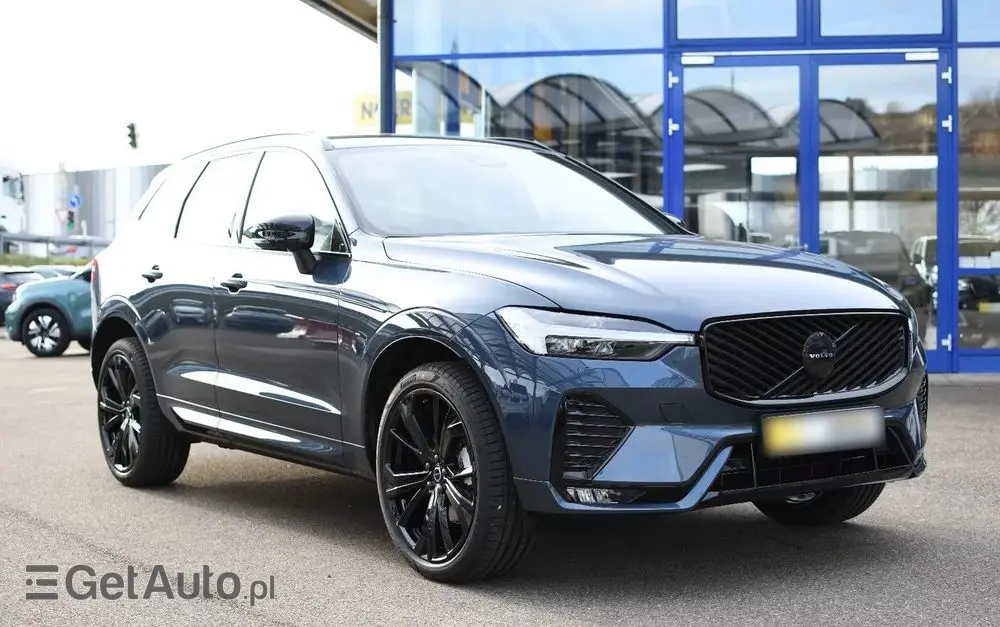 VOLVO XC 60 B5 B AWD Plus Black Edition