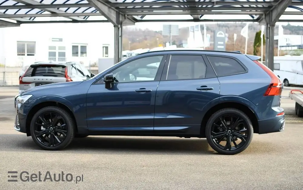 VOLVO XC 60 B5 B AWD Plus Black Edition
