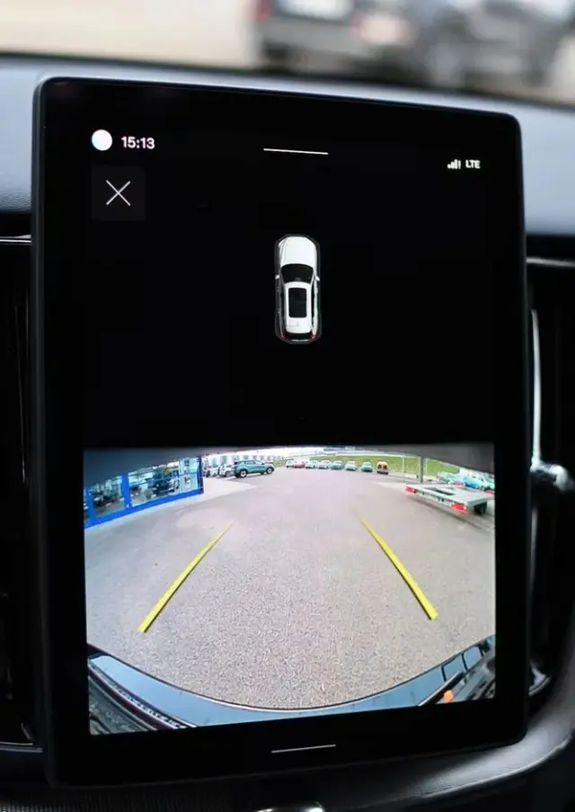 VOLVO XC 60 B5 B AWD Plus Black Edition