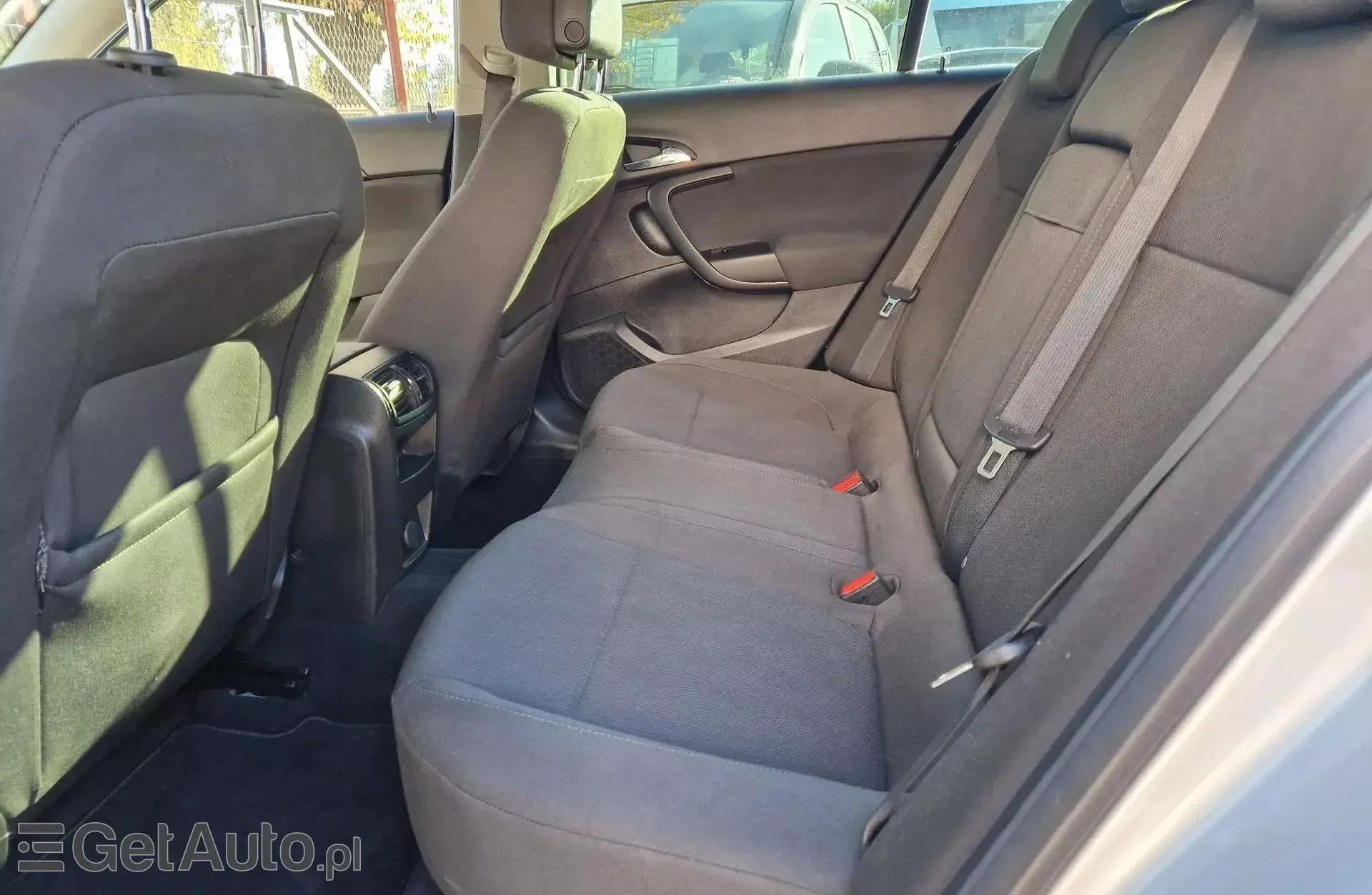 OPEL Insignia 1.8i (140 KM)