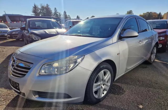 OPEL Insignia 1.8i (140 KM)