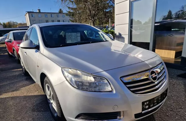 OPEL Insignia 1.8i (140 KM)