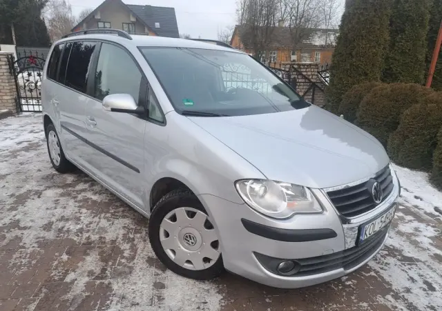 VOLKSWAGEN Touran 1.4 TSI DSG Comfortline