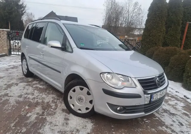VOLKSWAGEN Touran 1.4 TSI DSG Comfortline