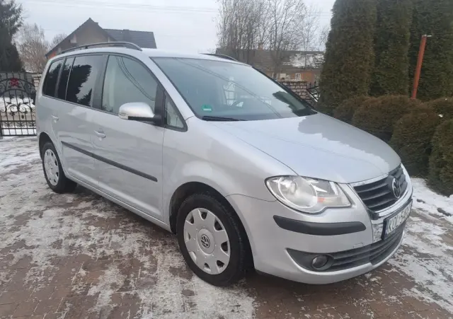 VOLKSWAGEN Touran 1.4 TSI DSG Comfortline