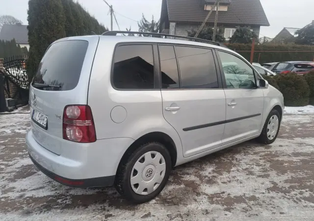 VOLKSWAGEN Touran 1.4 TSI DSG Comfortline