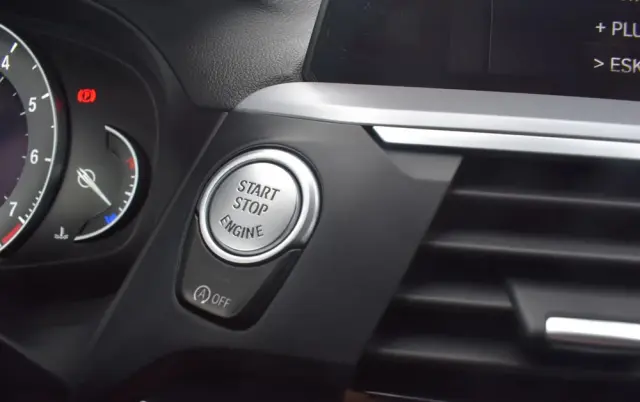 BMW X4 XDrive20i GPF Advantage sport