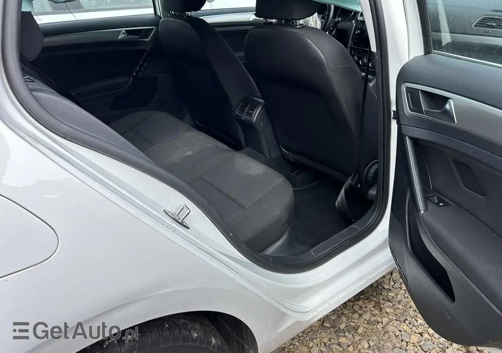 VOLKSWAGEN Golf 1.6 TDI (BlueMotion Technology) Trendline