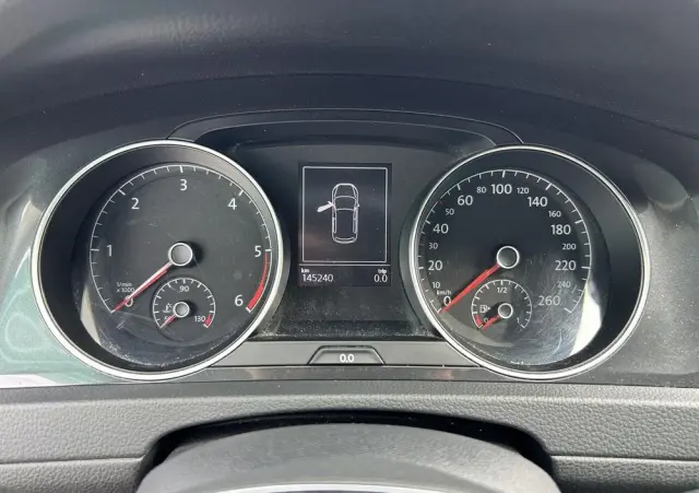 VOLKSWAGEN Golf 1.6 TDI (BlueMotion Technology) Trendline