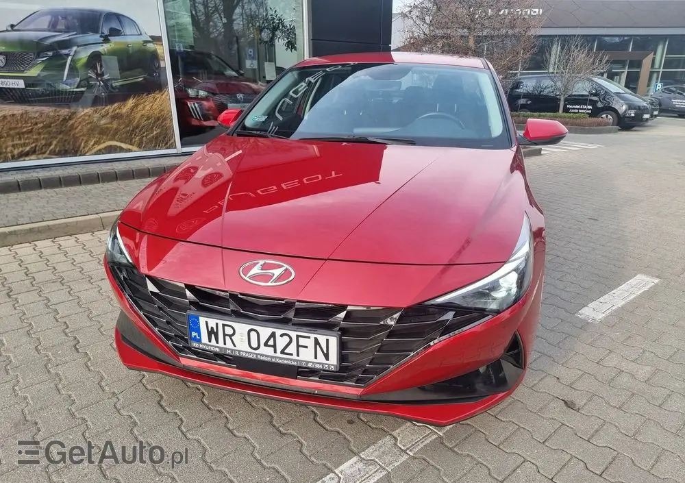 HYUNDAI Elantra 1.6 Smart