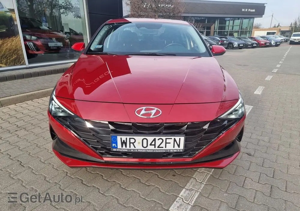 HYUNDAI Elantra 1.6 Smart