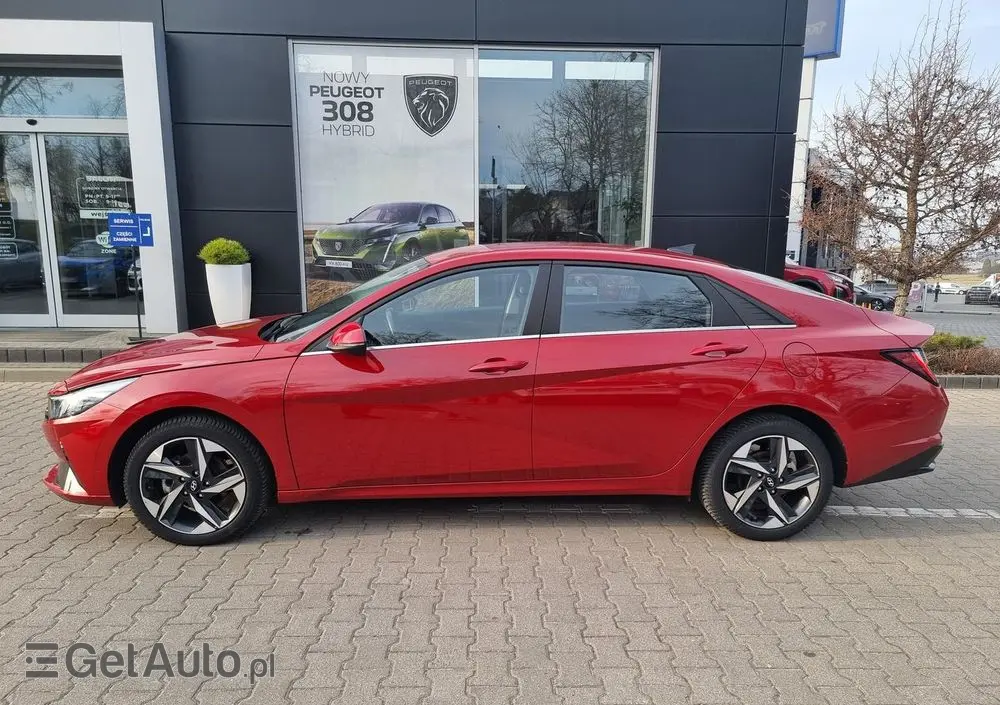 HYUNDAI Elantra 1.6 Smart
