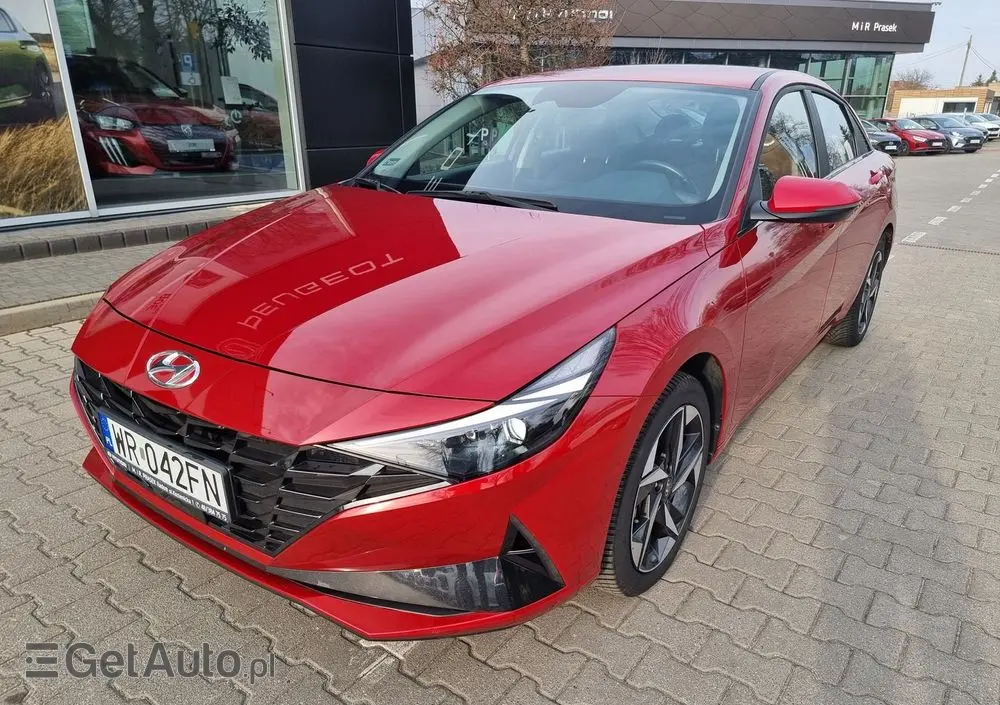 HYUNDAI Elantra 1.6 Smart