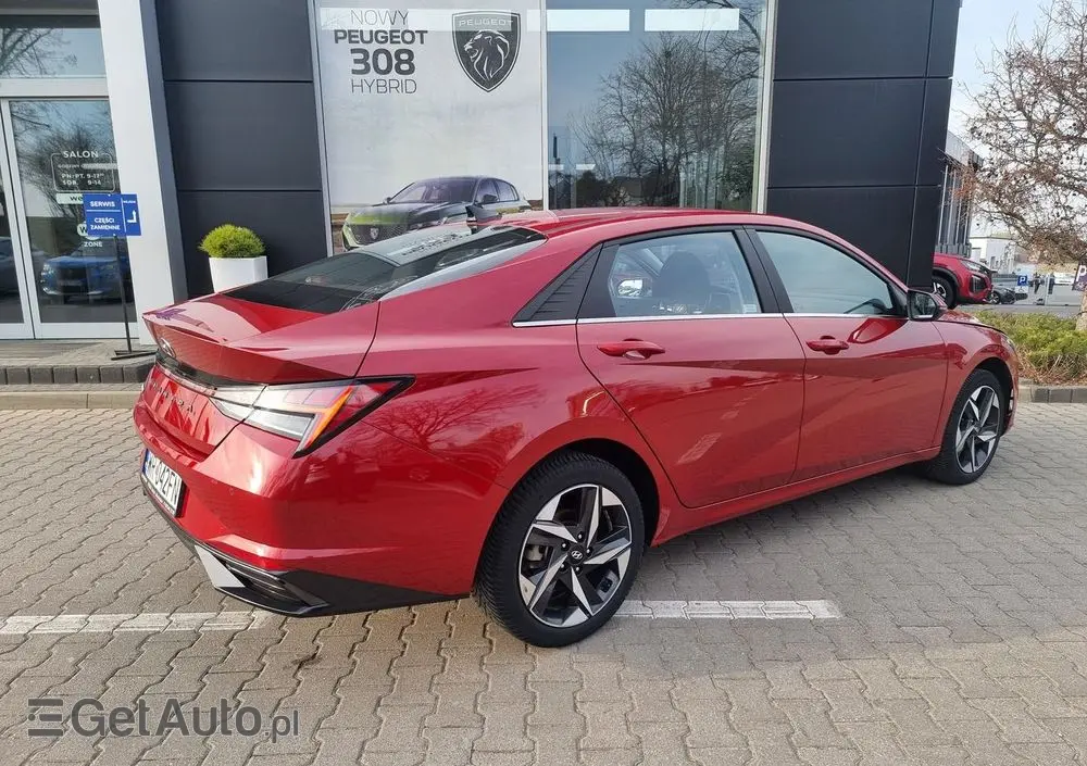 HYUNDAI Elantra 1.6 Smart