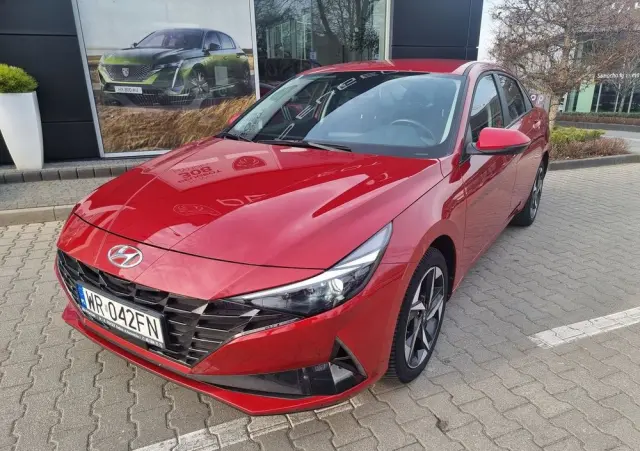HYUNDAI Elantra 1.6 Smart