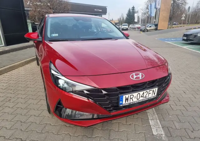 HYUNDAI Elantra 1.6 Smart