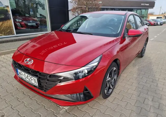 HYUNDAI Elantra 1.6 Smart