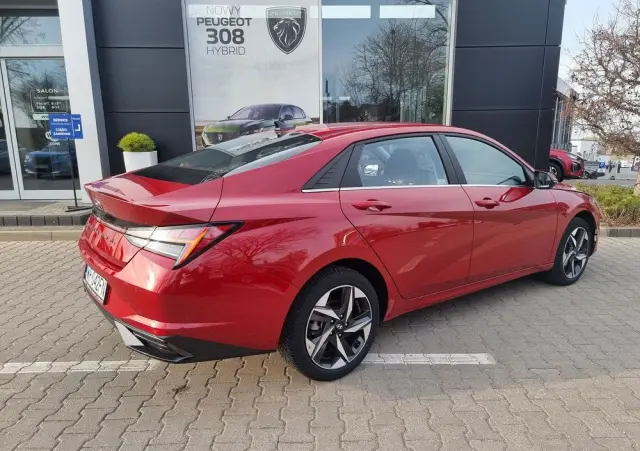 HYUNDAI Elantra 1.6 Smart