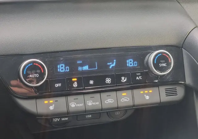 HYUNDAI Elantra 1.6 Smart