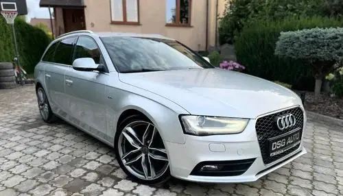 AUDI A4 
