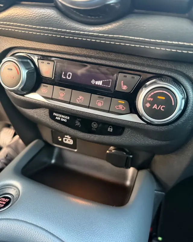 NISSAN Juke DIG-T 117 N-Connecta