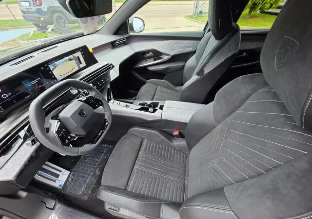 PEUGEOT 5008 1.2 PureTech mHEV GT S&S e-DCS6