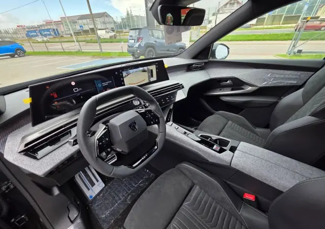 PEUGEOT 5008 1.2 PureTech mHEV GT S&S e-DCS6