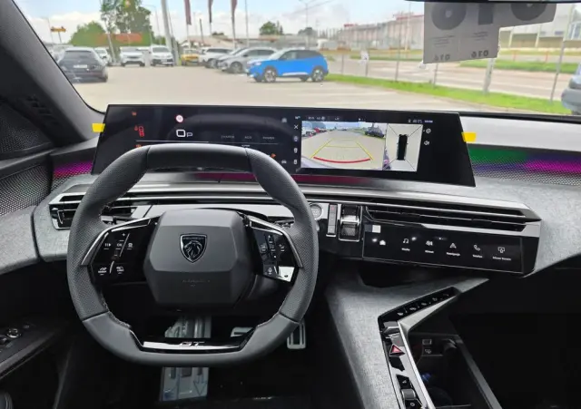 PEUGEOT 5008 1.2 PureTech mHEV GT S&S e-DCS6