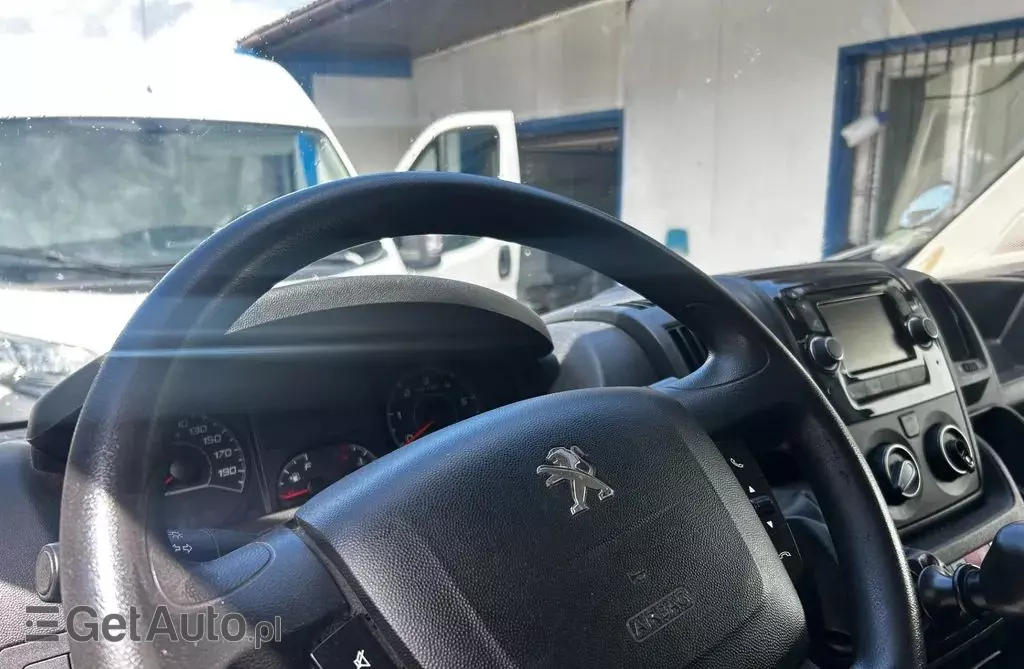 PEUGEOT Boxer 