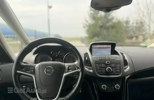 OPEL Zafira 