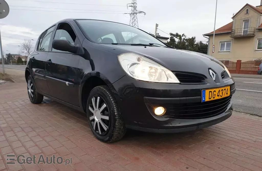 RENAULT Clio 
