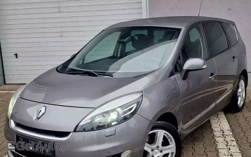 RENAULT Grand Scenic 