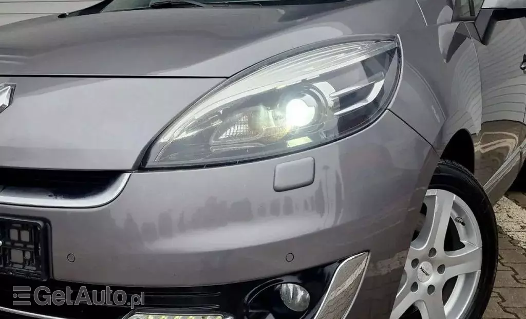 RENAULT Grand Scenic 