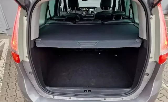 RENAULT Grand Scenic 