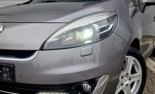 RENAULT Grand Scenic 