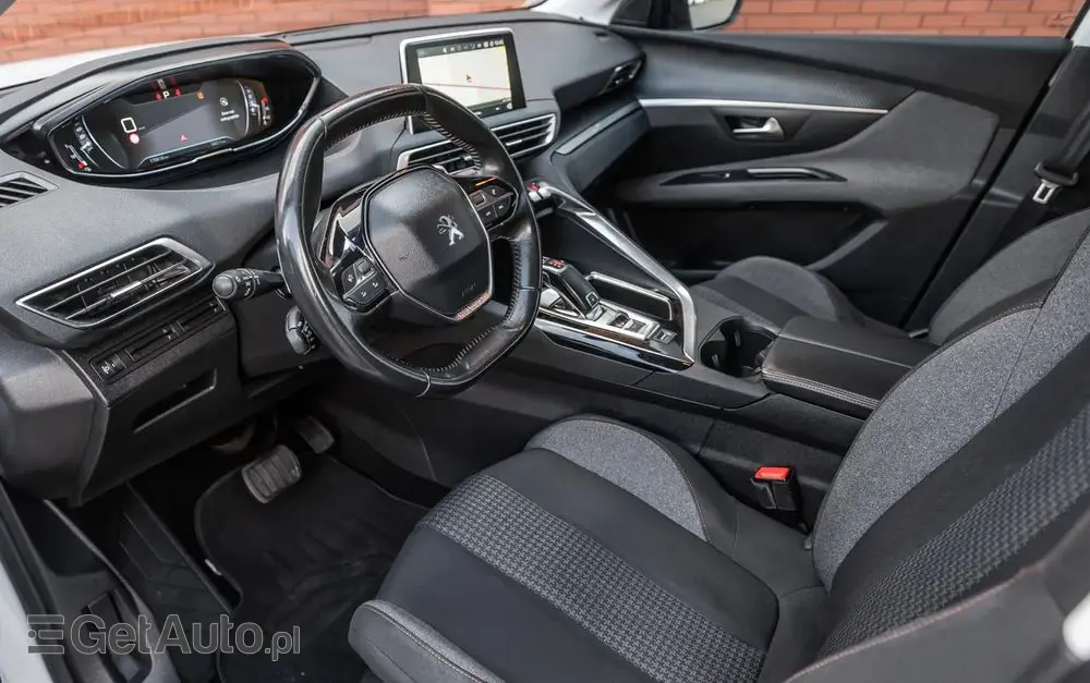 PEUGEOT 5008 1.5 BlueHDi Allure S&S EAT8