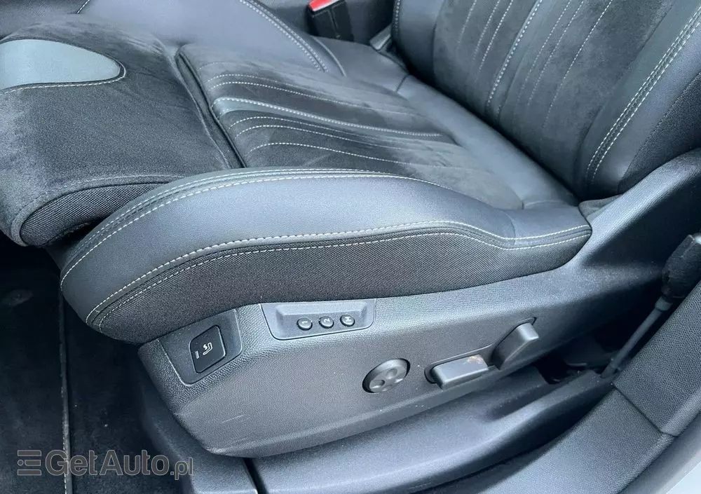 PEUGEOT 3008 1.2 PureTech GT S&S EAT8