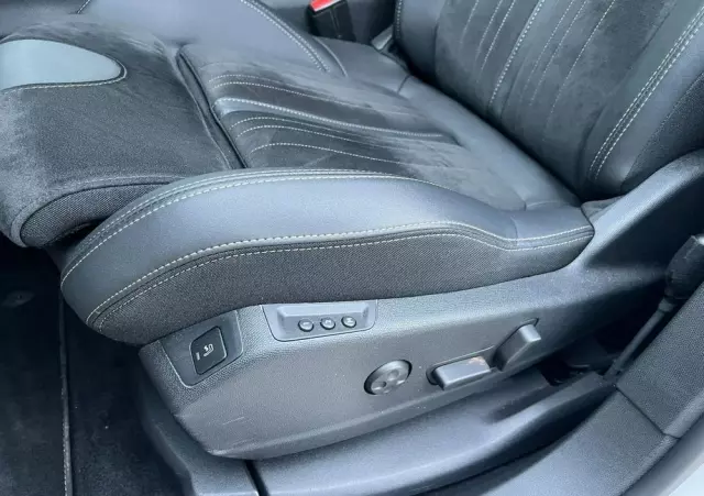 PEUGEOT 3008 1.2 PureTech GT S&S EAT8