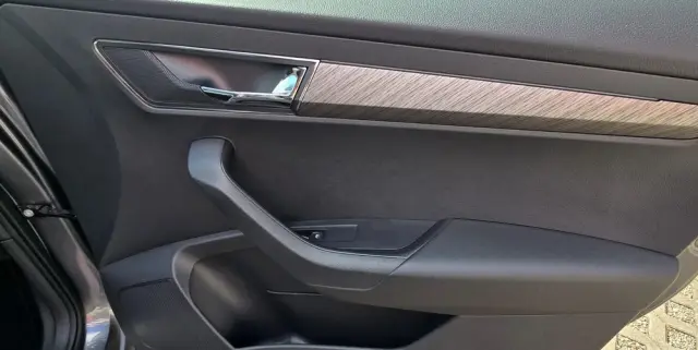 SKODA Karoq 2.0 TDI SCR 4x4 Style DSG