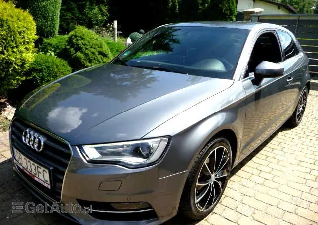AUDI A3 3-drzwiowe 1.6 TDI clean diesel Attraction S tronic