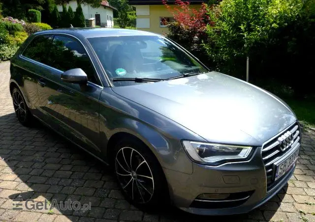 AUDI A3 3-drzwiowe 1.6 TDI clean diesel Attraction S tronic
