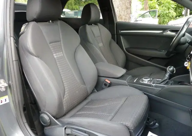 AUDI A3 3-drzwiowe 1.6 TDI clean diesel Attraction S tronic