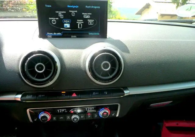 AUDI A3 3-drzwiowe 1.6 TDI clean diesel Attraction S tronic