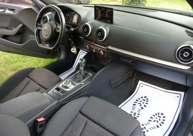 AUDI A3 3-drzwiowe 1.6 TDI clean diesel Attraction S tronic