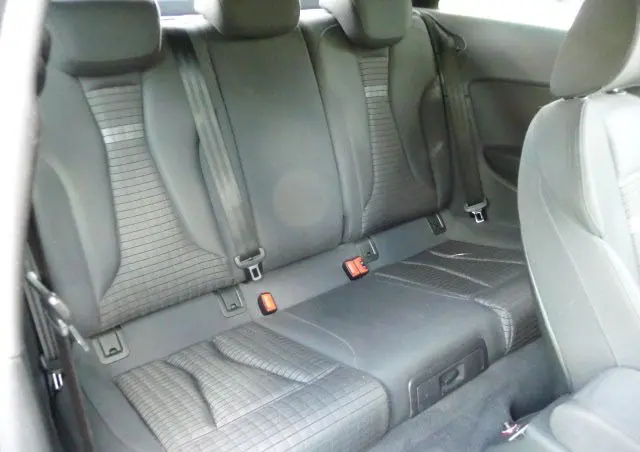 AUDI A3 3-drzwiowe 1.6 TDI clean diesel Attraction S tronic