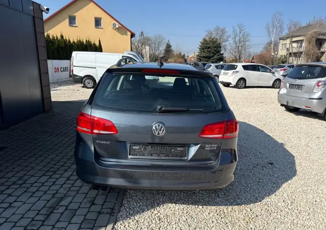 VOLKSWAGEN Passat Variant 