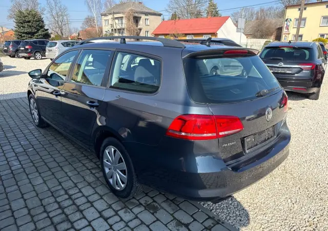 VOLKSWAGEN Passat Variant 